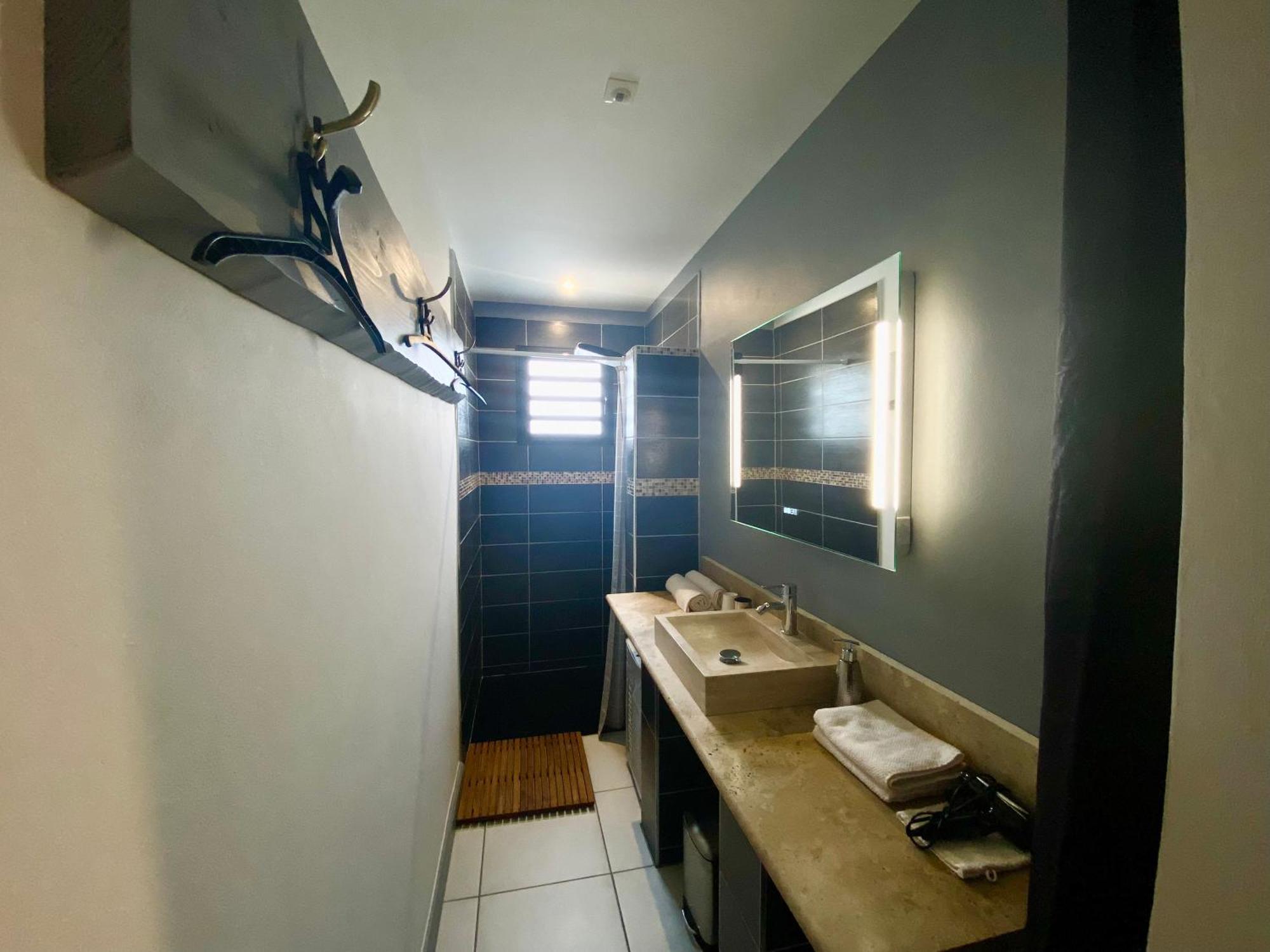 Hostal 170 Room 15 Service Appartement Le Tampon Zewnętrze zdjęcie